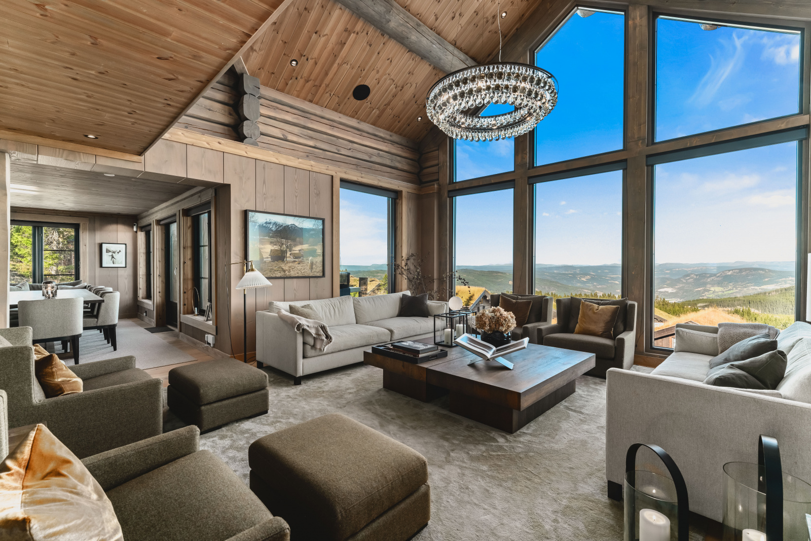 Panoramic living room